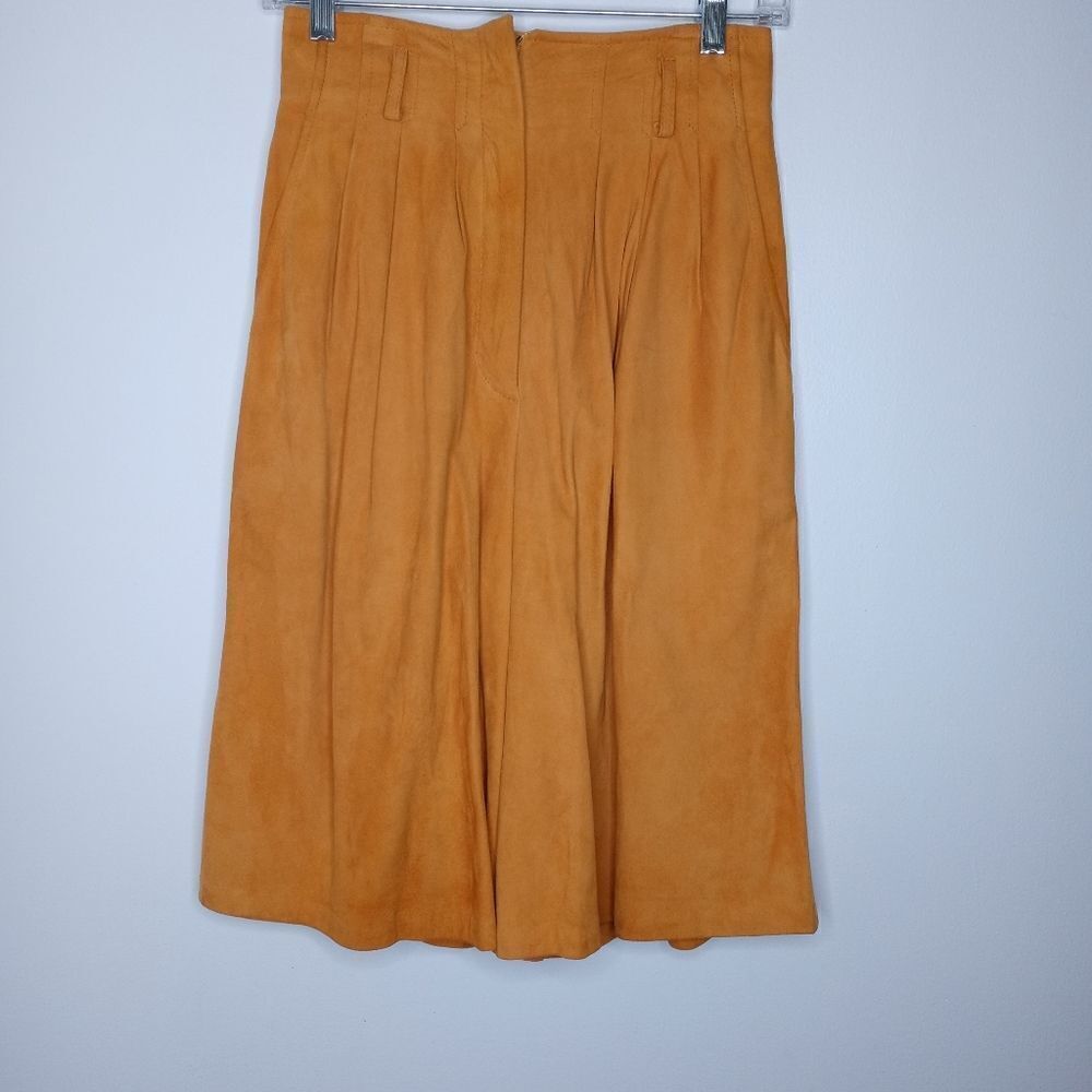 Portara genuine leather mustard cropped pants/ shorts size 4